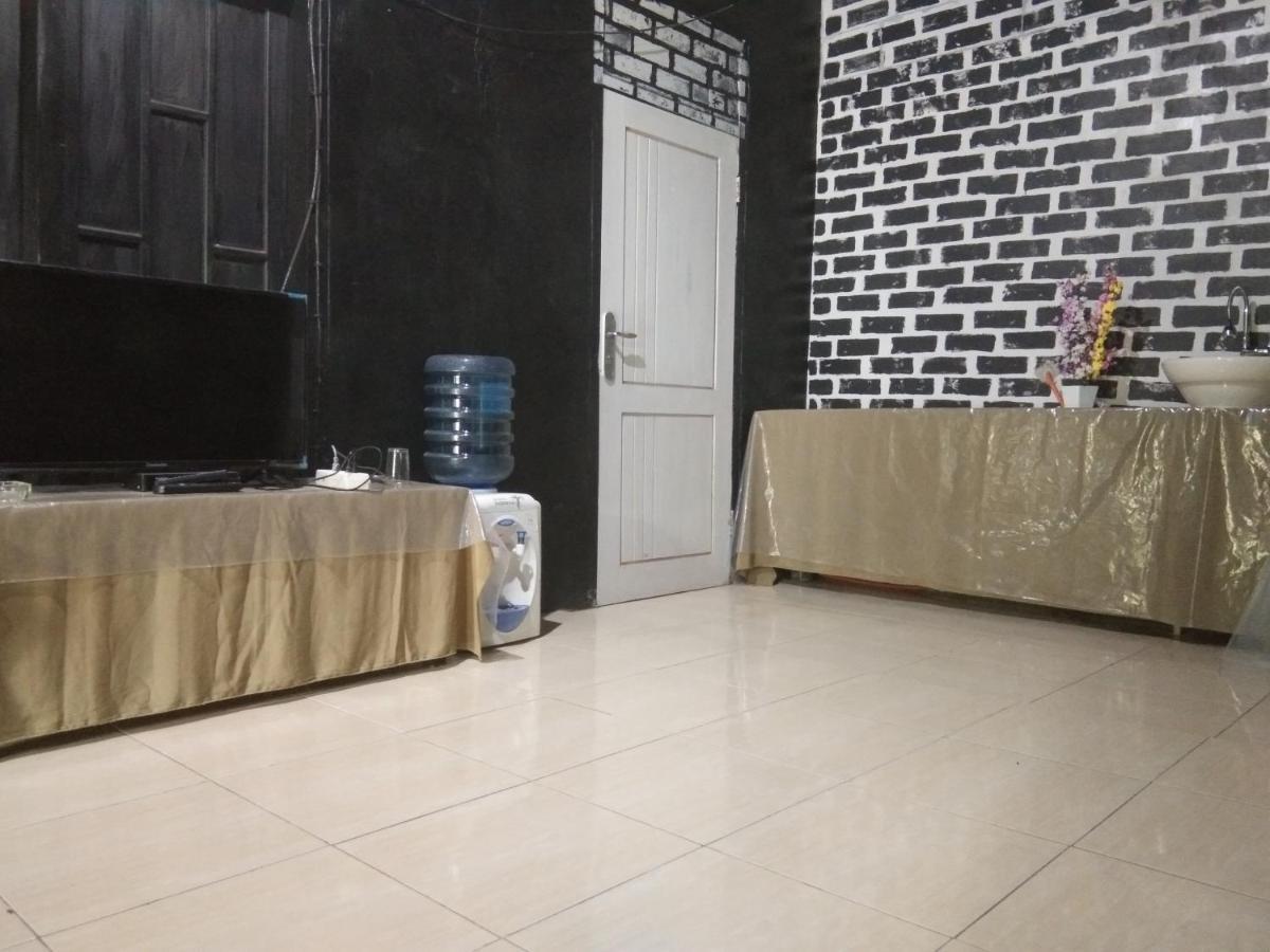 Bunar Tunggal Villa N Resto Anyer Exterior foto